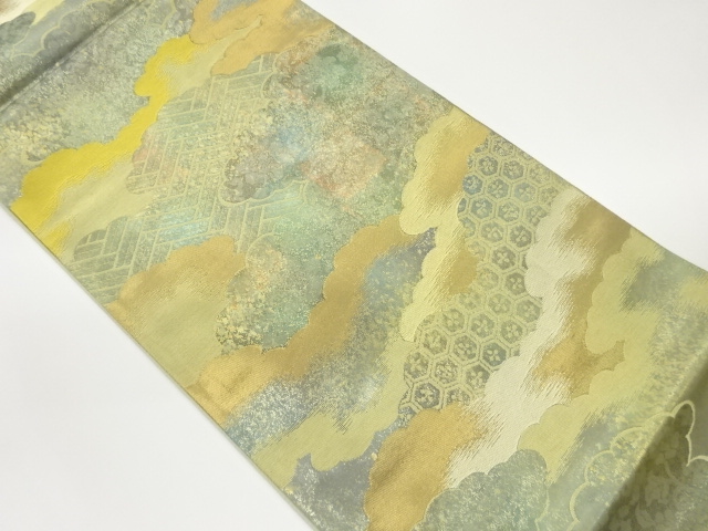 引箔雲取りに亀甲・抽象模様織出し袋帯